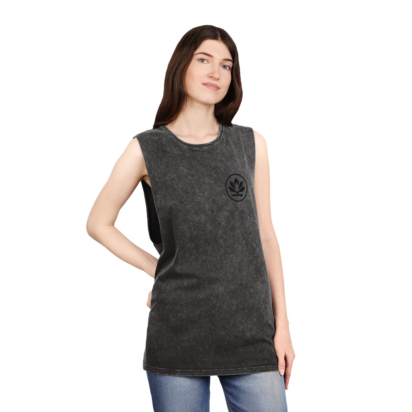 The Crest Tank